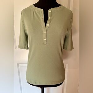 GAP Button-Down Shirt